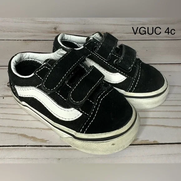 VGUC 4C Black Vans with Velcro - Picture 1 of 3